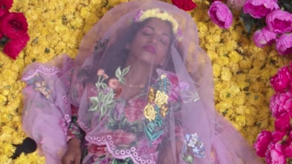 Η M.I.A. δεν είναι η Rihanna