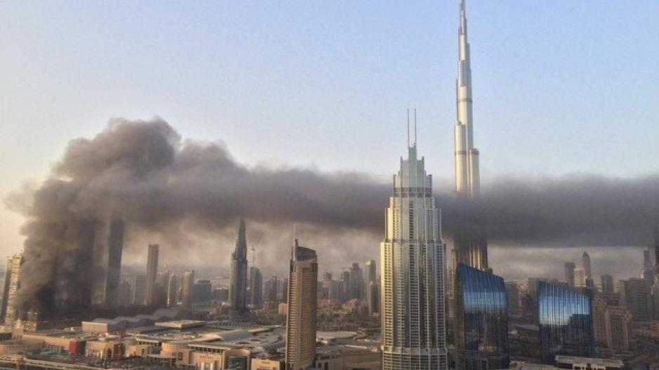 Φωτογραφίες αποκάλυψης από φωτιά στο Ντουμπάι