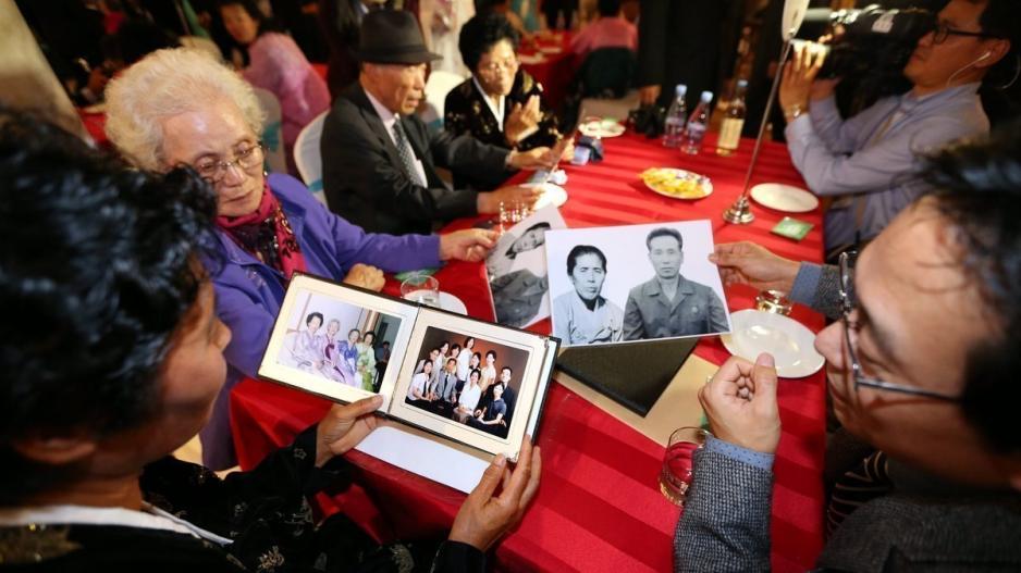 Οικογένειες που είχαν χωριστεί στον Πόλεμο της Κορέας επανενώνονται