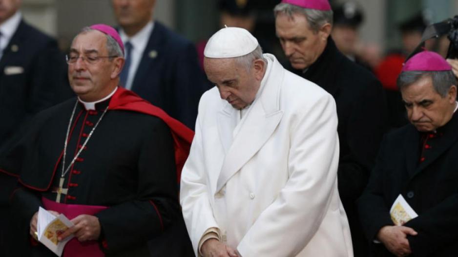 Ο Πάπας Φραγκίσκος προσεύχεται για τα θύματα στην Ελλάδα