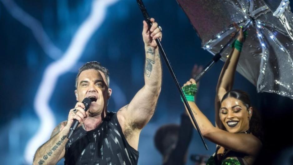 Ο Robbie Williams συμβούλευσε τους νέους να παίρνουν ναρκωτικά