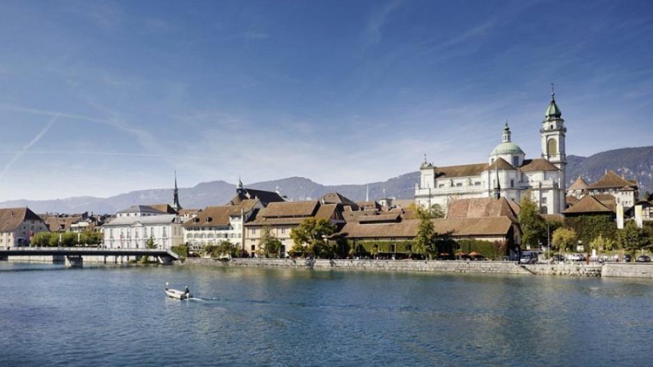 Αυτή η πόλη της Ελβετίας έχει εμμονή με τον αριθμό 11