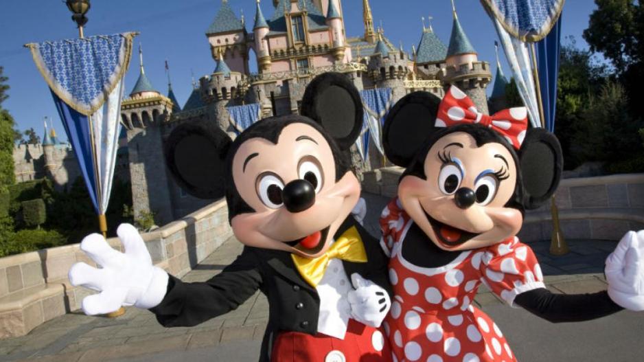 Η εκκένωση της Disneyland στο Παρίσι προκάλεσε πανικό