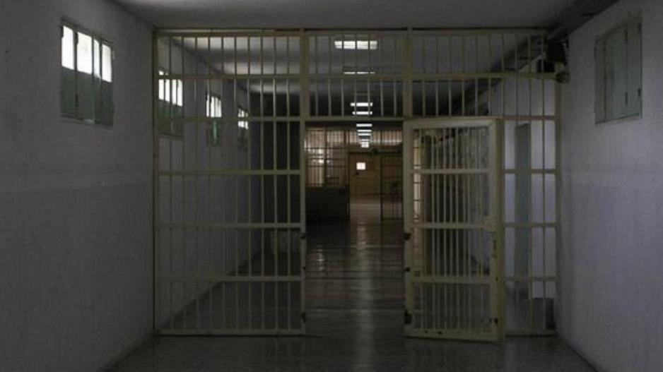Ελλάδα: Κρεμάστηκε στο κελί της η 35χρονη που σκότωσε τον πατέρα της