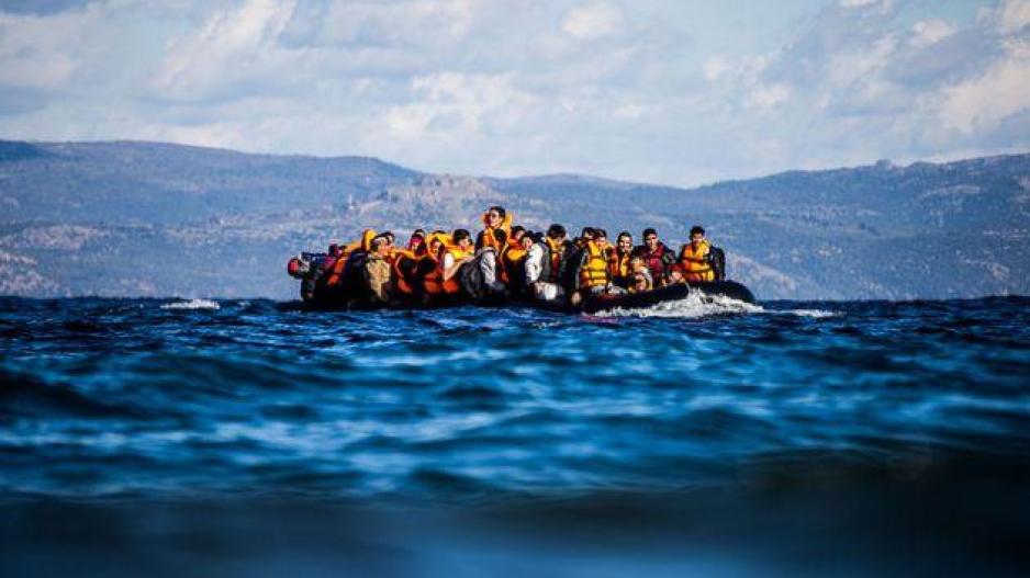 Βάρκα με οκτώ βρέφη και δύο παιδιά στο λιμάνι της Λάρνακας