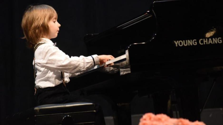 Ο μικρός Στέλιος έχει παίξει πιάνο στους σημαντικότερους συναυλιακούς χώρους στον κόσμο