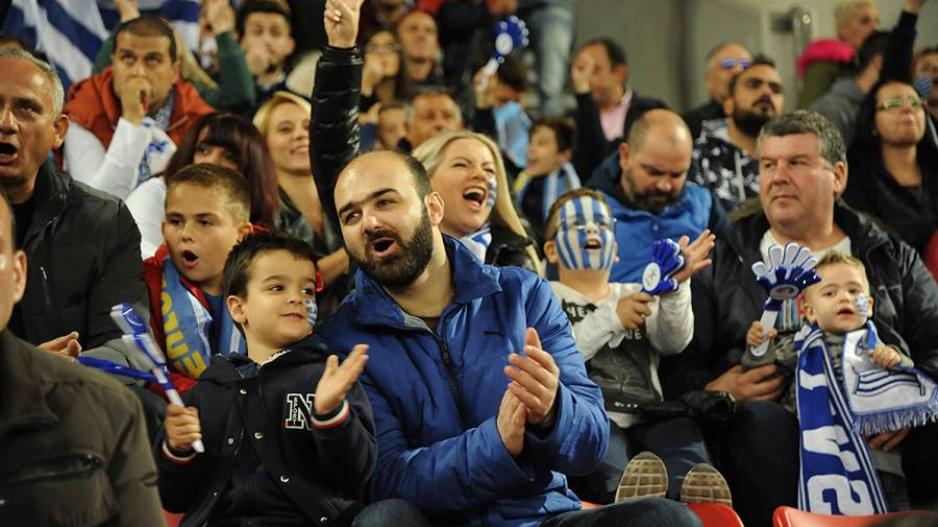 3  κυπριακές φυλές προπονητή της κερκίδας