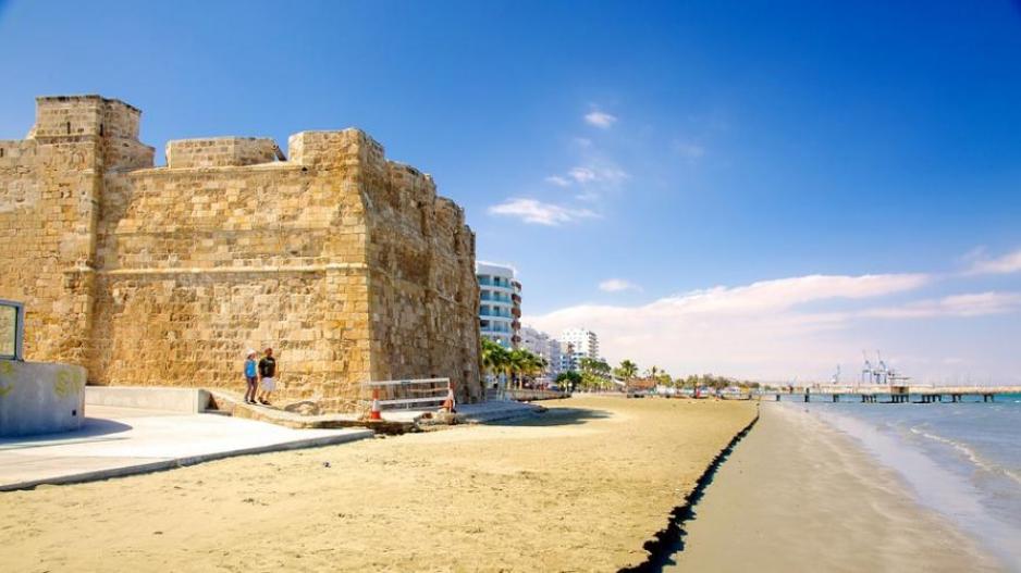 Θες να παρουσιάσεις τη δουλειά σου στην πρώτη Biennale Κύπρου;
