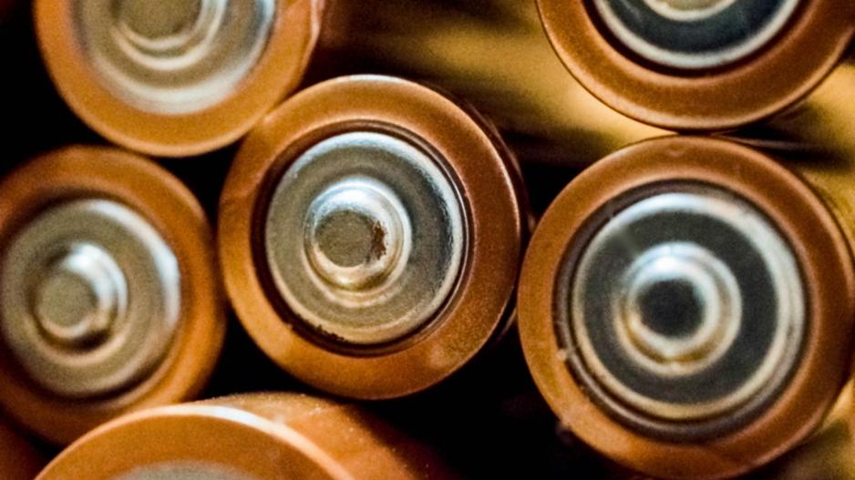 Οκτώ στους δέκα Κύπριους ανακυκλώνουν μπαταρίες