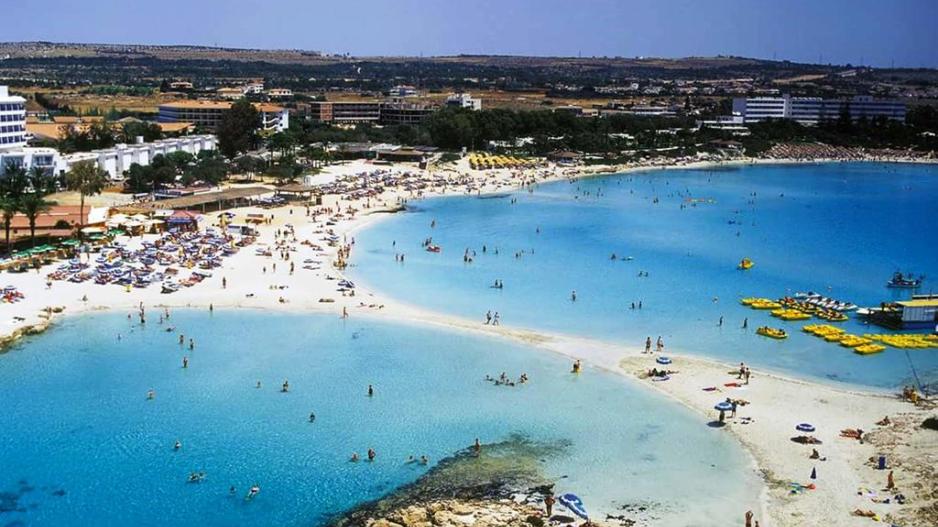 Πρώτη η Αγία Νάπα στις παραλίες