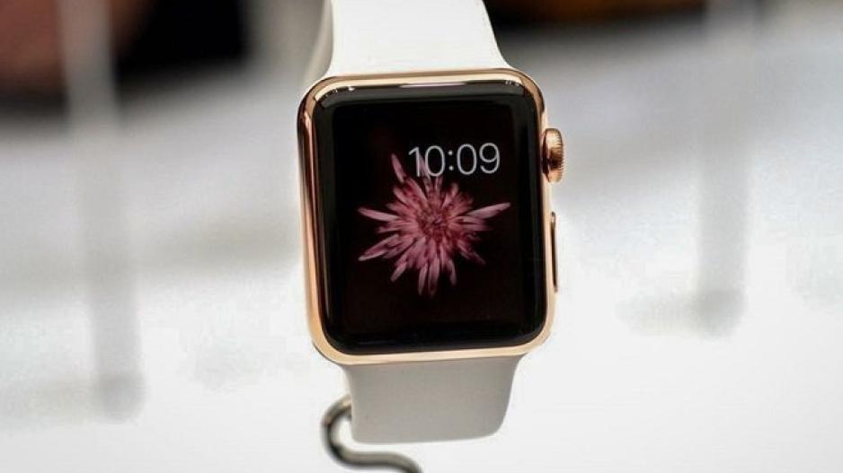 Η Apple κατάφερε να πουλήσει περισσότερα ρολόγια από όλη την Ελβετία