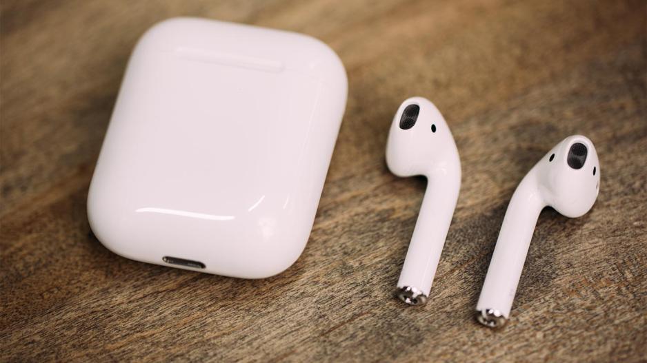 Apple: Ολοένα και περισσότερες ανακοινώσεις για τα νέα AirPods