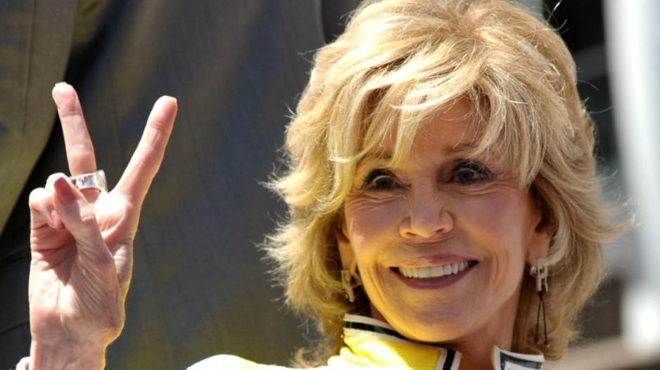 H Jane Fonda αποφάσισε να μην αγοράζει ρούχα και μας εξηγεί γιατί