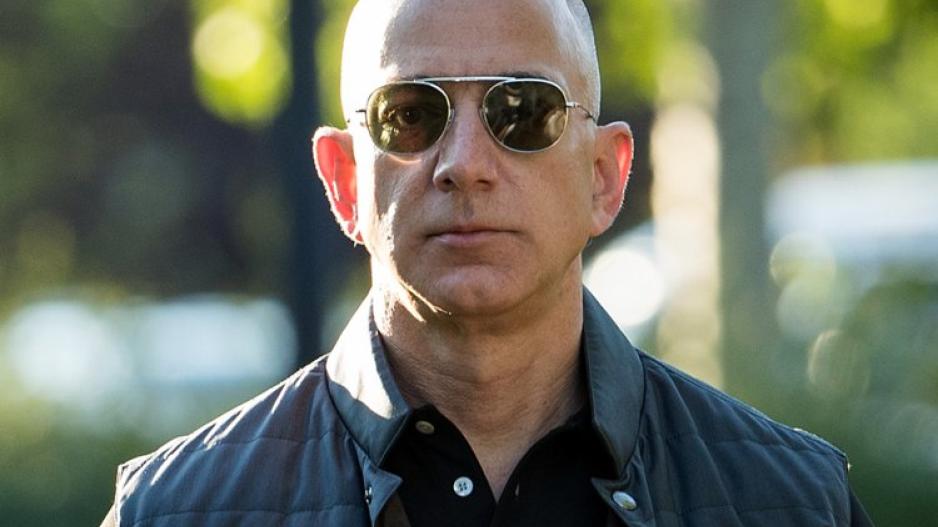 Bezos: Εξακολουθεί να είναι ο πλουσιότερος άνθρωπος στον πλανήτη