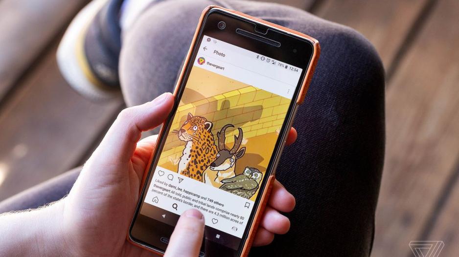 To Instagram δεν μας κατασκοπεύει για να μας στέλνει διαφημίσεις