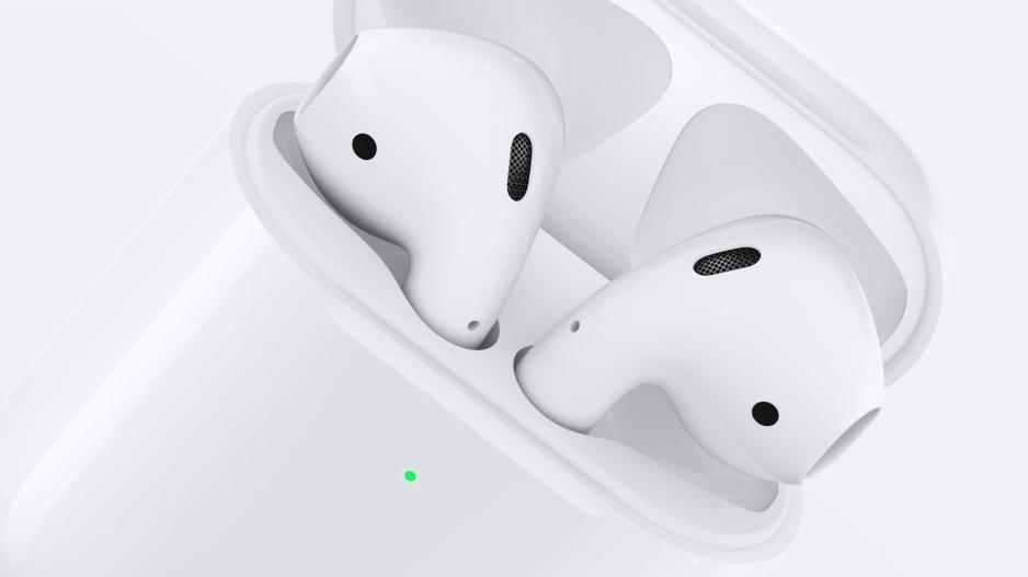 Apple: Παρουσίασε τη δεύτερη γενιά AirPods