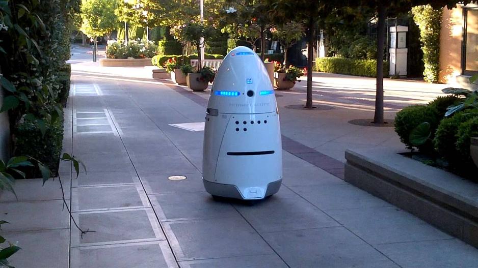 Στην Καλιφόρνια, ένα robot περιπολεί στους δρόμους