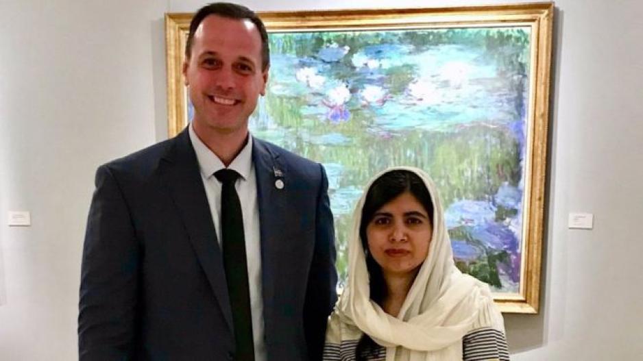 H φωτογραφία της Μαλάλα που προκάλεσε επικριτικά σχόλια