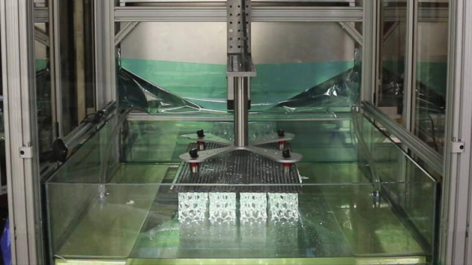 Νέος 3d express printer για τεράστια και μικροσκοπικά αντικείμενα