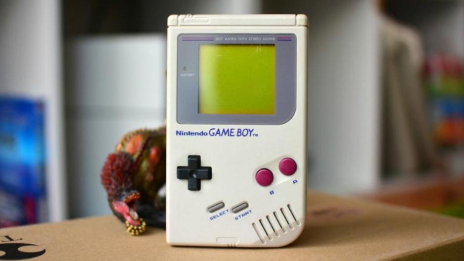 Θήκη που μετατρέπει το κινητό σε Game Boy πατένταρε η Nintendo