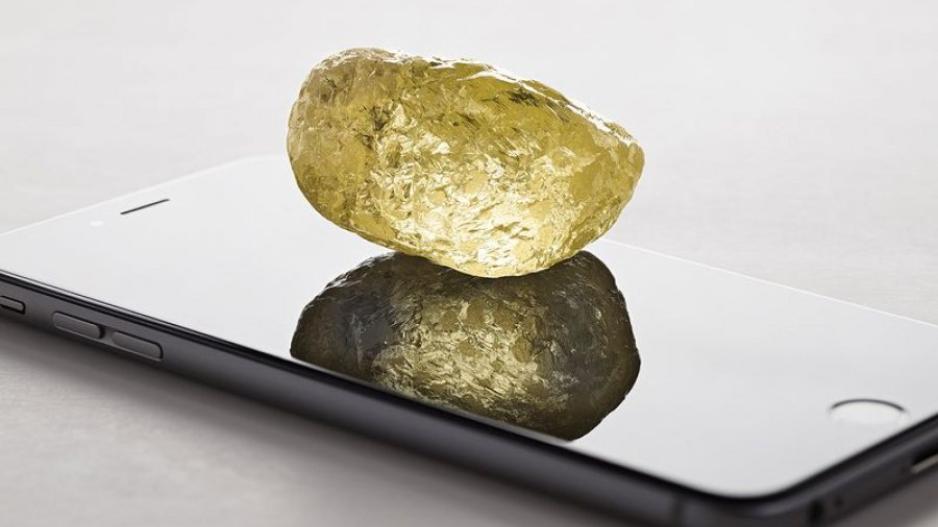 Καναδάς: Βρέθηκε διαμάντι σε σχήμα αβγού