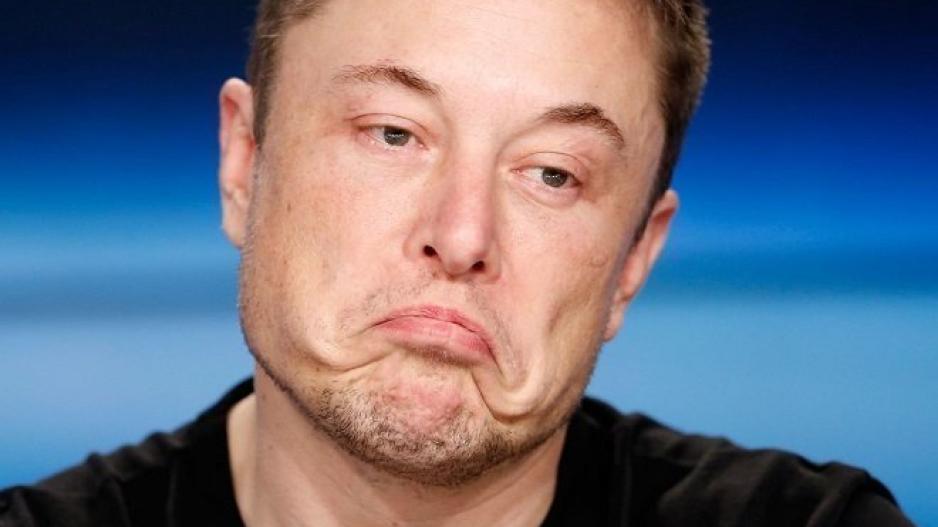 Οι επενδυτές μηνύουν τον Elon Musk