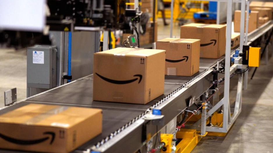 Amazon: Σάλος με καταγγελίες των εργαζομένων στις αποθήκες