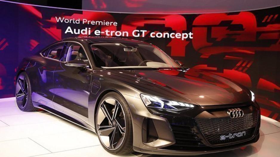 H Audi οδηγεί την ηλεκτροκίνηση στο Davos