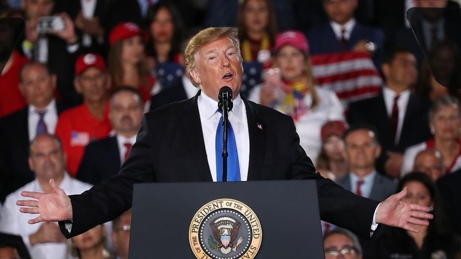 Trump: Εμπρηστική ομιλία ξύνει την πληγή των φυλετικών διακρίσεων