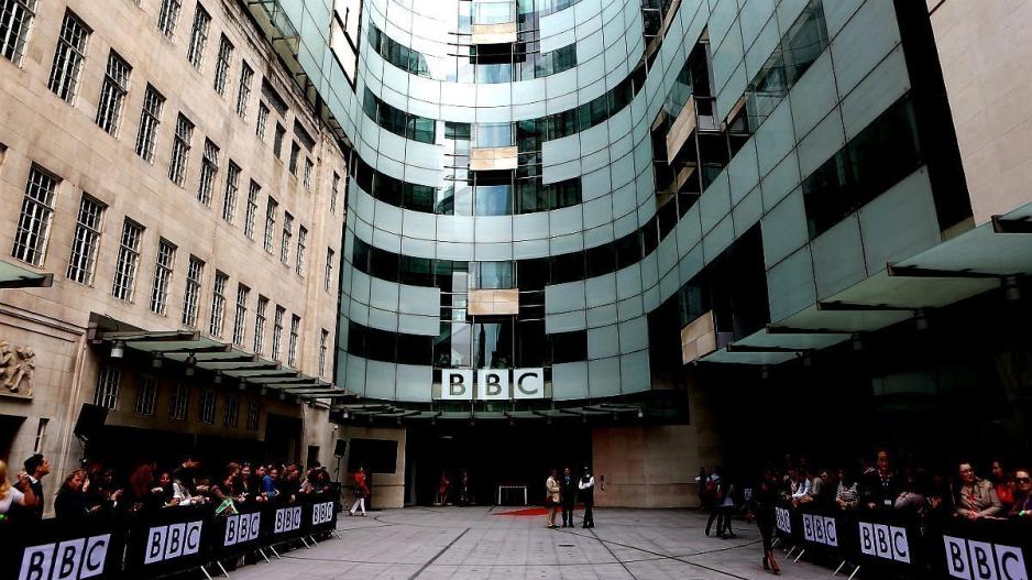 BBC εναντίον Netflix: Αρχίζει η μεγαλύτερη «τηλεοπτική μάχη»