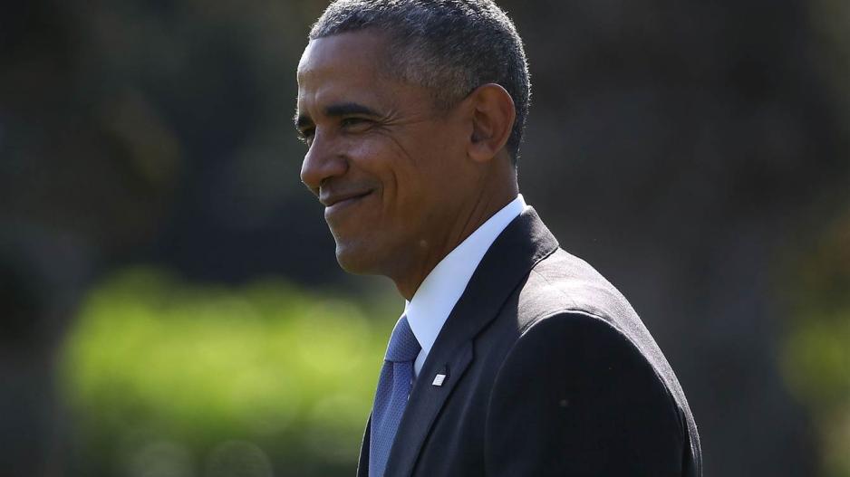 Ο Obama έκανε την Melania να γελάσει στην κηδεία της Barbara Bush