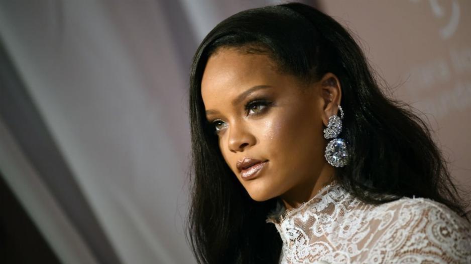 Η Rihanna ετοιμάζει συνεργασία με την Louis Vuitton