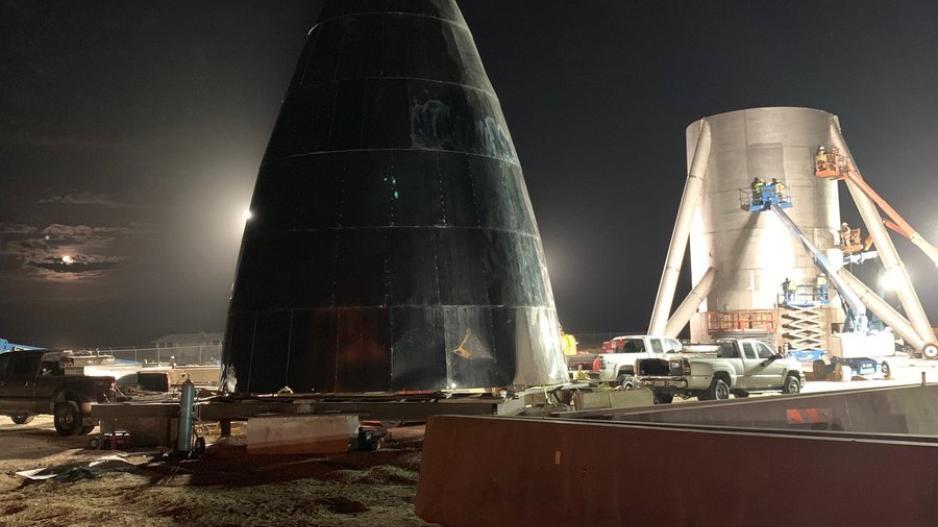 SpaceX: Έτοιμο το διαστημόπλοιο του  Elon Musk