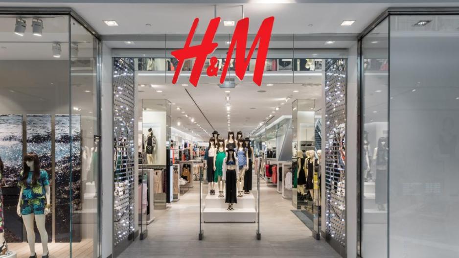 Η H&M απολογείται