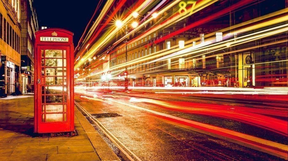 Το Λονδίνο προειδοποιεί ότι θα υπάρξει κόστος αν δεν βρεθεί συμφωνία για το Brexit