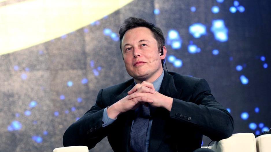 Jeff Bezos VS Elon Musk: Ποιος θα κυριαρχήσει στο διάστημα;