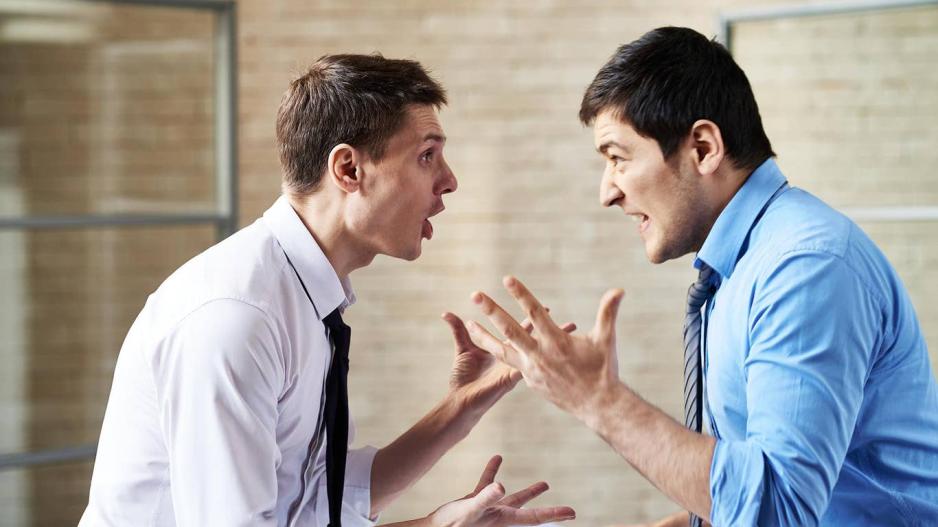 Έρευνα: Οι πλείστοι βοηθάνε όταν βρίσκονται μπροστά σε καβγά