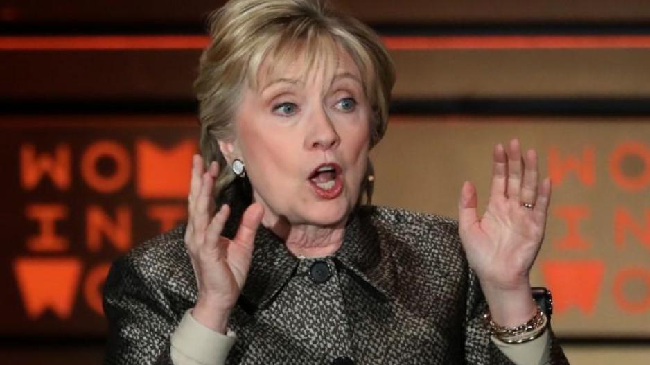 Όταν η Hillary τρόλαρε τον Trump