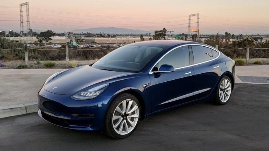 Σε κυκλοφορία το νέο Model 3 της Tesla