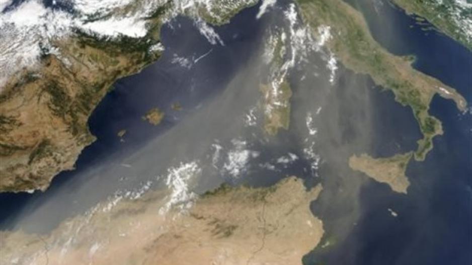 Η σκόνη της Σαχάρας αποτρέπει τους τυφώνες