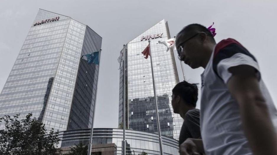 Ο κινεζικός κολοσσός ΗΝΑ αποχωρεί από την Deutsche Bank