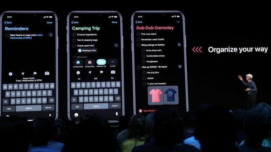 Το νέο iOS της Apple γίνεται μαύρο