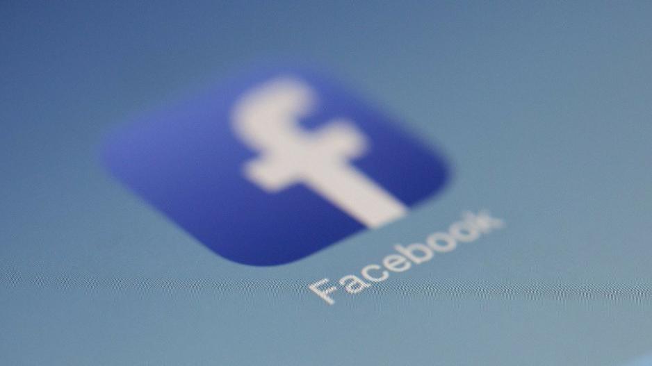 Έπεσαν χθες Facebook και Instagram