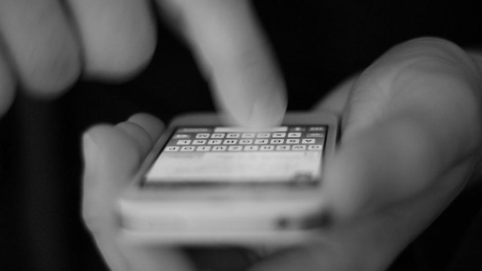 Καμιά αποδεικτική αξία δεν έχουν τα SMS  στη Γαλλία