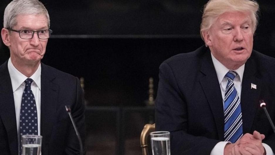 Γιατί ο Trump αποκάλεσε τον Tim Cook «Tim Apple»