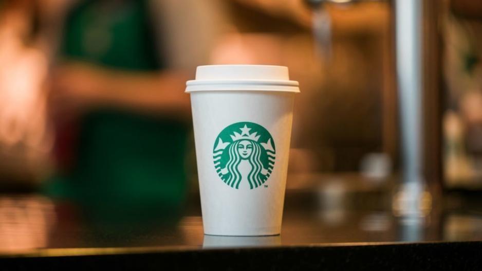 Το Starbucks θα εργοδοτεί μόνο άτομα άνω των 55 στο Μεξικό