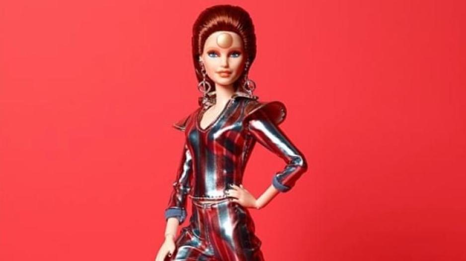 Ο David Bowie γίνεται Barbie, ως Ziggy Stardust