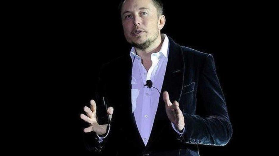 Ο Elon Musk θέλει να μπει στην τεχνολογία πολέμου
