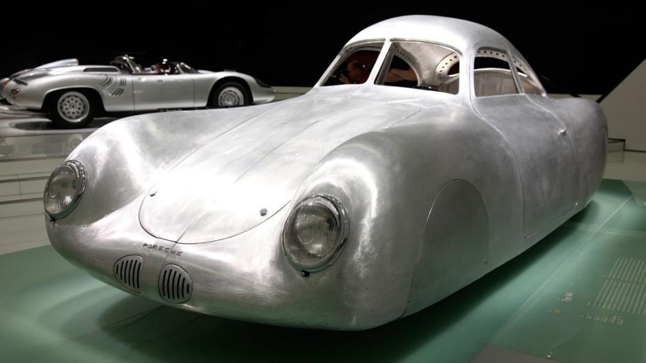 Σε δημοπρασία η σπανιότερη Porsche