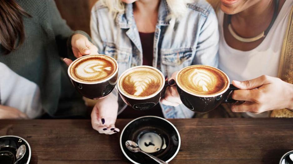 Ο καφές διεγείρει το «καφέ λίπος» και μας αδυνατίζει